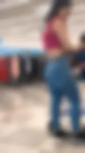 Milf nice ass in jeans