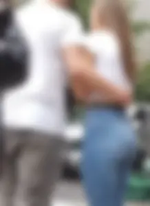 Girl in tight jeans (Not OC)