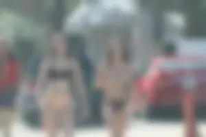 Deerfield Beach, Florida sexy girls and teens in bikinis