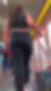 Hermosa mexicana con tremendo culo en Leggings