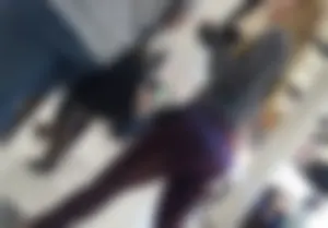 Hot Candid Blonde’s Big Butt in Yoga Pants Mall Creepshots