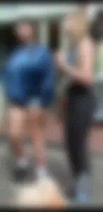 Busker girls