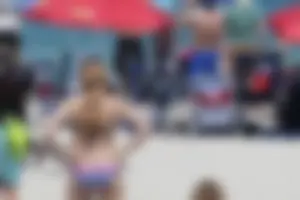 Candid Florida beach and bikini girls