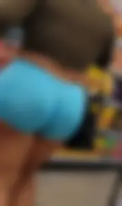 Huge ass in blue biker shorts