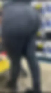 Perfect round ass in leggings/Milf in jeans
