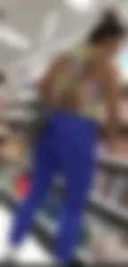 Latina milf with thick ass in yoga gear at target (video)