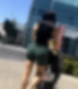 Latina milf with amazing jiggle and vpl (OC)
