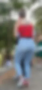 Z Very Tight Jeans girl