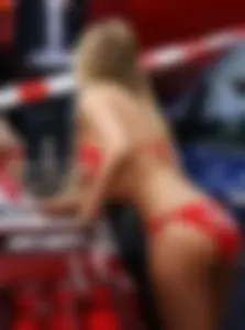 Sexy bikini car wash girls