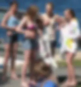 Bikini girls