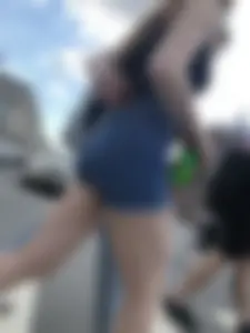 Awesome Booty in Jean Shorts And Sexy Legs, Hot Candid Girl Crossing the Street Creepshots Series
