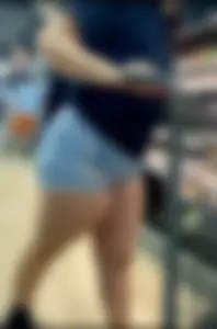 CraZ PHAT ASS LATINA IN TIGHT JEAN SHORTS( first post