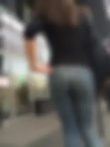 Hot Booty in Tight Jeans City Candid