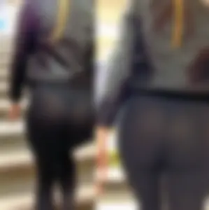 Booty in Seethrough Tights Street VPL Closeups