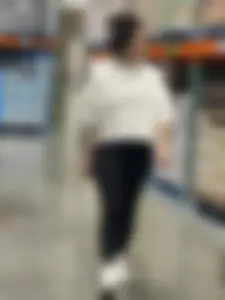Must see bubble in leggings at Costco (OC/Close up/Gif)