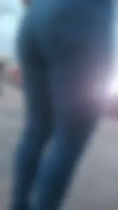 Bubble butt cowgirl in jeans (OC)