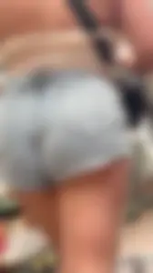 Blonde Mom is a Pawg