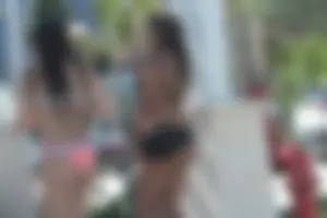 Florida beach and bikini girls