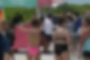 Candid Florida beach and bikini girls
