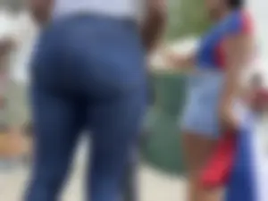 Sexy Fit Thick Round Phat Ass Bubble Booty Latin MILF