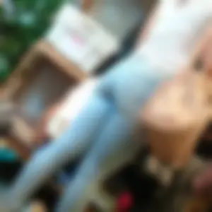 Girl shopping in light colored tight jeans with a nice ass