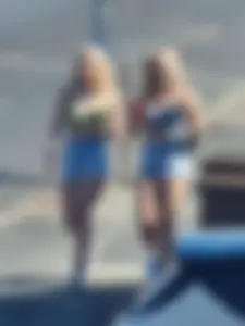 Two fit blondes