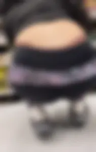 Thick mixed girl in leggings whaletail tease