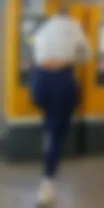 Breathtaking blonde German bimbo PAWG (BBL?) in navy leggings