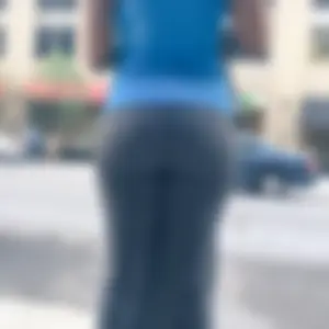 Jogging Girl in Yoga Pants Standing on Street - Hot Booty