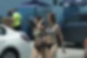 Florida beach and bikini girls