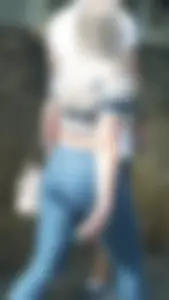 Shot this blond back in the summer. Nice ass in jeans