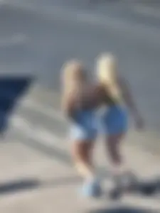 Two fit blondes
