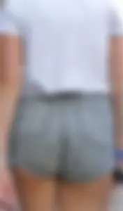 Candid teen butts and cheeks in shorts