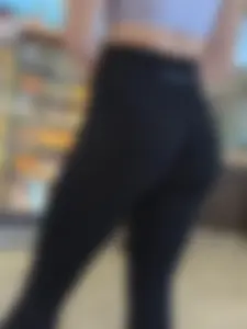 Alphalete babe with an Alpha+ ass