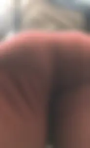 HIJABI ASS IN LEGGINGS (Not OC)