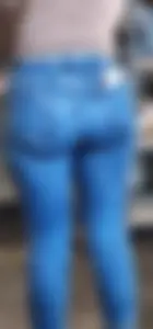 Latina with nice ASS in Jeans