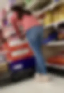 Perky Brunette in tight Jeans