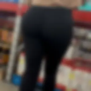 Tight Black Leggings on this Perfect Bubble Butt