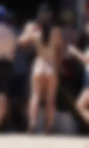 Sexy bikini girls