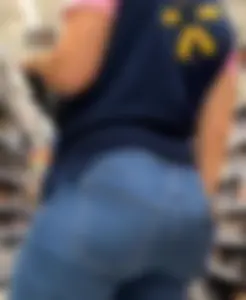 Walmart worker with thick ass (NOT-OC) credit TA candids