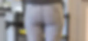 [MUST SEE] THIN BLONDE MILF in LEGGINGS