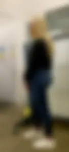 Blonde Teen Ass in Jeans