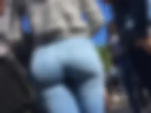 Craziest ass in super tight jeans! (Not OC)
