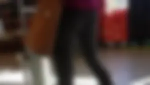 Nice ass checking out in leggings at a grocery store