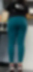 Latina waitress showing off!