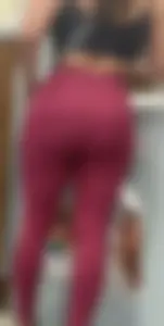Juicy Ass Milf in Pink GymShark Leggings