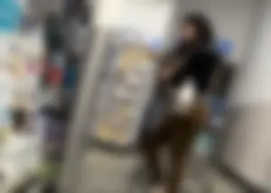 Latina Mom BBL (Brown Leggings)