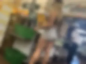 Blonde with fantastic ass and thighs in grey shorts (OC)