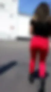 Yng teen showing her body