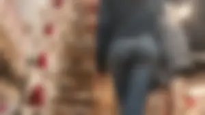 Cute Ass in Tight Jeans Bending Over (OC)